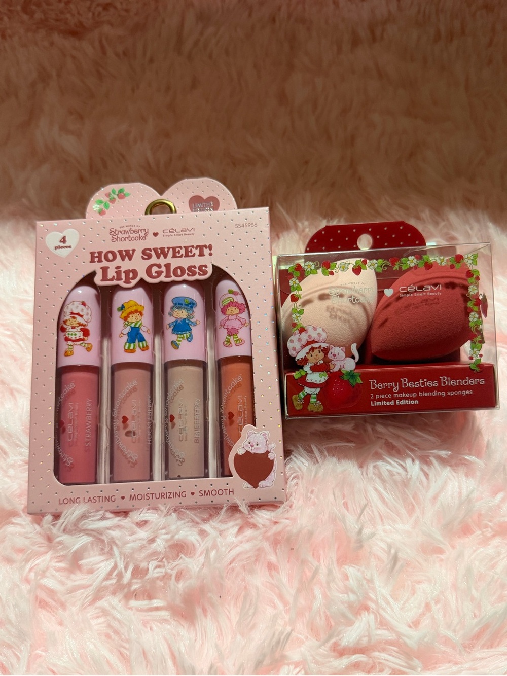 Strawberry Lip Gloss Set & Berry Besties Blenders - Pink